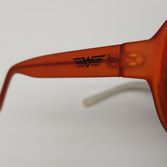 Sunglasses - Picture 3 of 4